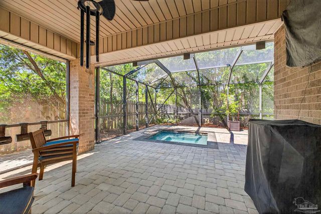 1763 Brantley Dr, Gulf Breeze, FL 32563