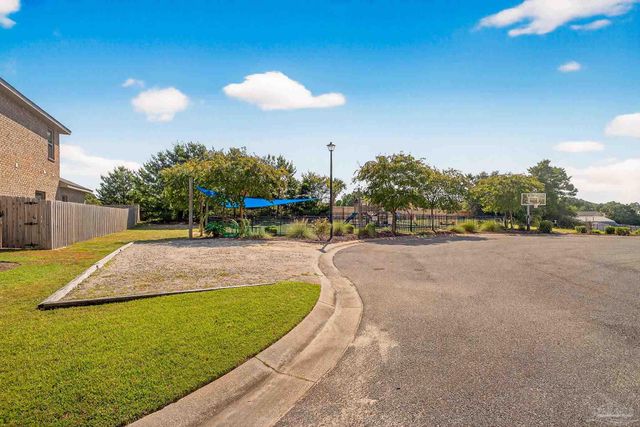 1763 Brantley Dr, Gulf Breeze, FL 32563