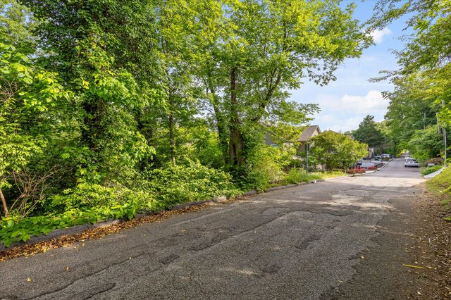 209 Thompson Street, Chattanooga, TN 37405