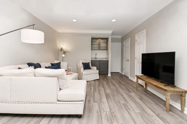 3658 Herschel Avenue, Cincinnati, OH 45208