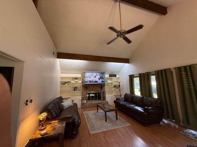 20985 Lee Lane, Chandler, TX 75758