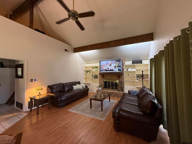 20985 Lee Lane, Chandler, TX 75758