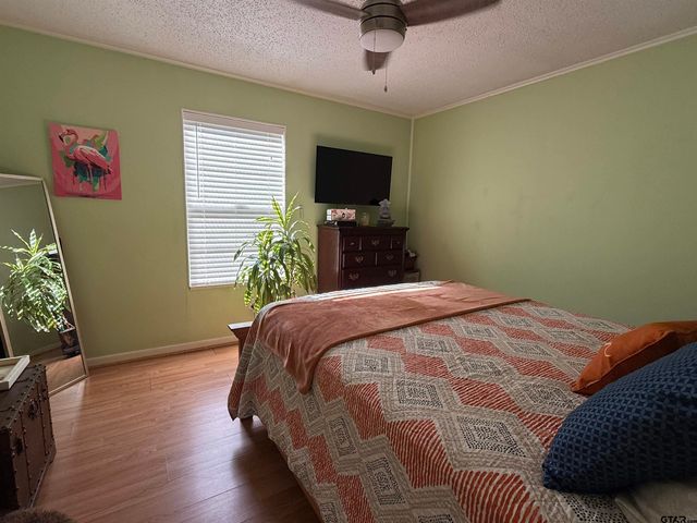 20985 Lee Lane, Chandler, TX 75758