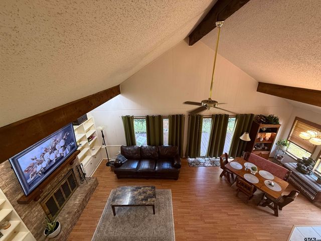 20985 Lee Lane, Chandler, TX 75758