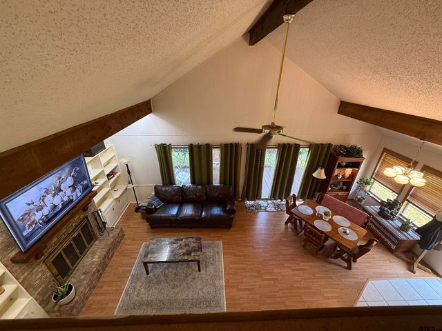 20985 Lee Lane, Chandler, TX 75758