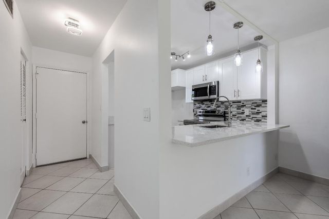 2991 Garden Drive S 106, Lake Worth, FL 33461