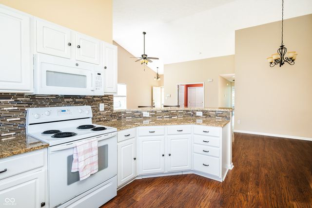 6471 E Edna Mills, Camby, IN 46113