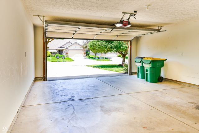 6471 E Edna Mills, Camby, IN 46113