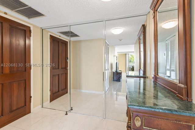 1420 NE Brickell Bay Dr 601A, Miami, FL 33131
