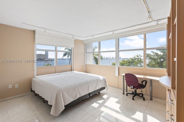 1420 NE Brickell Bay Dr 601A, Miami, FL 33131