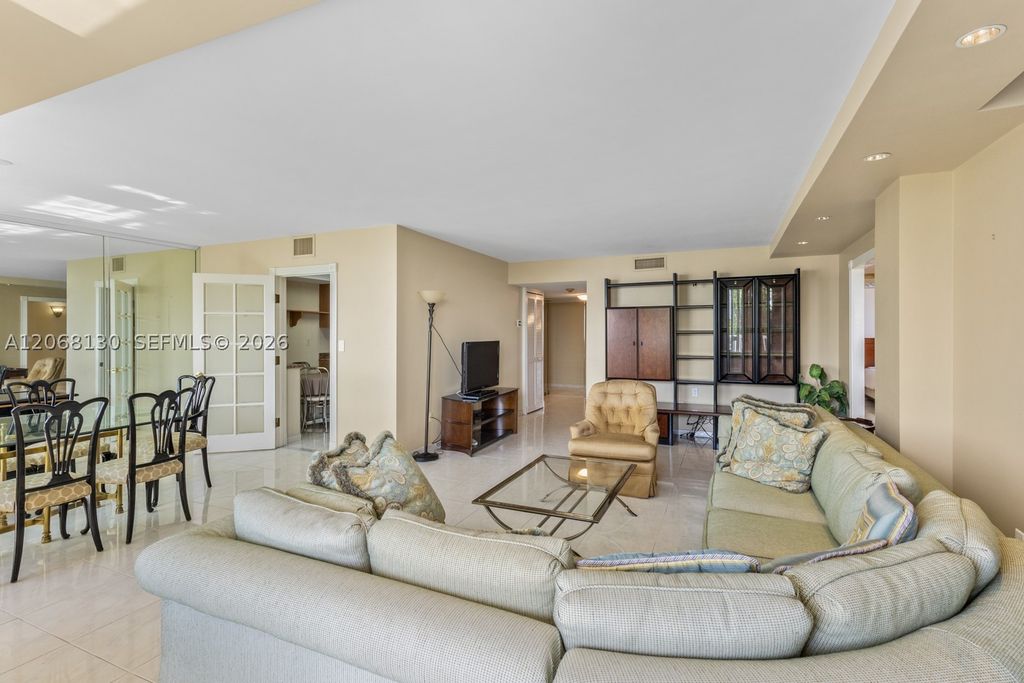 1420 NE Brickell Bay Dr 601A, Miami, FL 33131