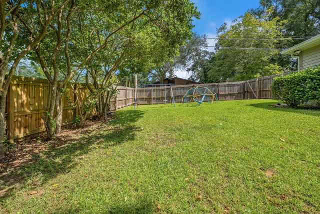 2035 White Ash Way, Tallahassee, FL 32308