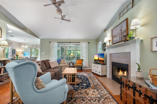 2035 White Ash Way, Tallahassee, FL 32308