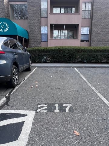 32 Shrewsbury Green D, Shrewsbury, MA 01545