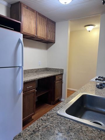 32 Shrewsbury Green D, Shrewsbury, MA 01545