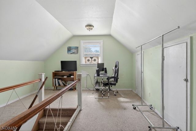 40 Windsor Dr, East Brunswick Twp., NJ 08816