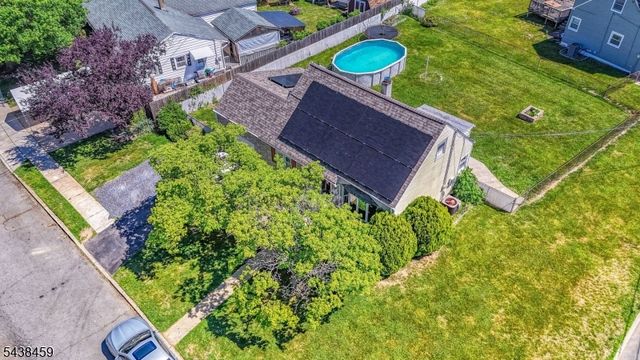 40 Windsor Dr, East Brunswick Twp., NJ 08816