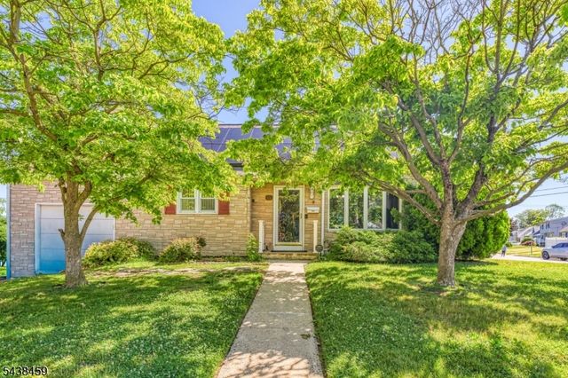 40 Windsor Dr, East Brunswick Twp., NJ 08816