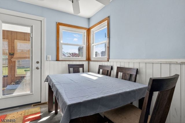 40 Windsor Dr, East Brunswick Twp., NJ 08816
