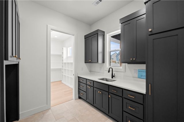 3611 Bearpaw, Bentonville, AR 72712