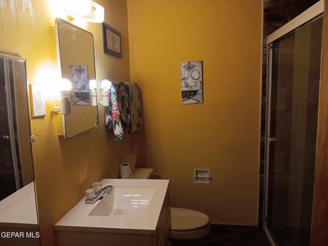 3 Atkinson Way, El Paso, TX 79915