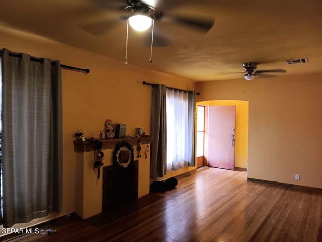 3 Atkinson Way, El Paso, TX 79915