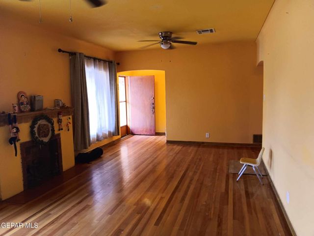 3 Atkinson Way, El Paso, TX 79915