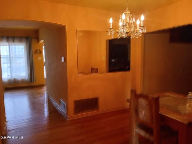3 Atkinson Way, El Paso, TX 79915