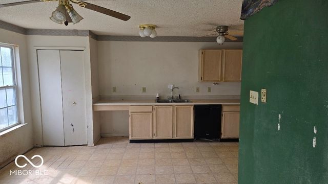 14714 Fawn Hollow Lane, Noblesville, IN 46060