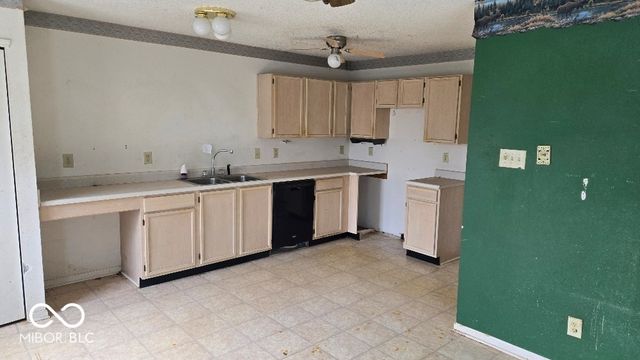 14714 Fawn Hollow Lane, Noblesville, IN 46060