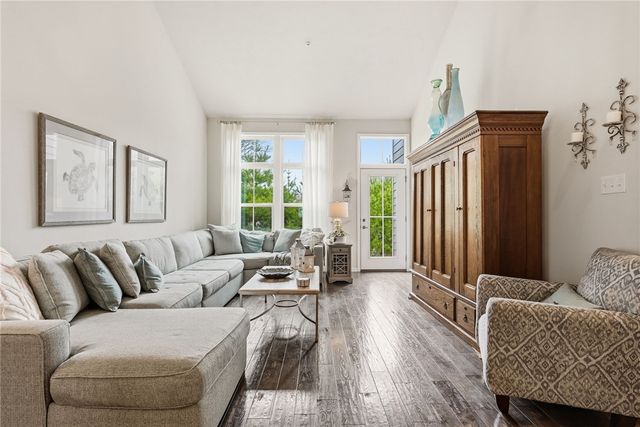 441 Fairmont Dr, Marshall, PA 15090