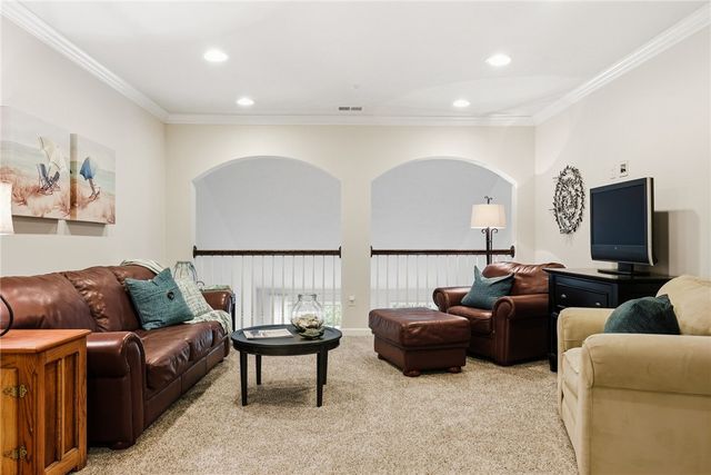 441 Fairmont Dr, Marshall, PA 15090