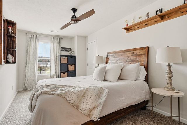 441 Fairmont Dr, Marshall, PA 15090