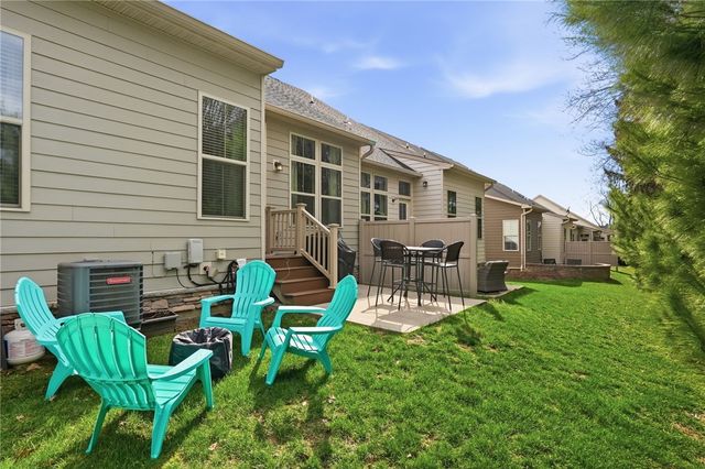 441 Fairmont Dr, Marshall, PA 15090