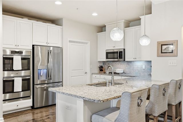 441 Fairmont Dr, Marshall, PA 15090