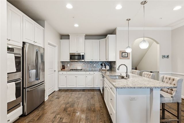 441 Fairmont Dr, Marshall, PA 15090