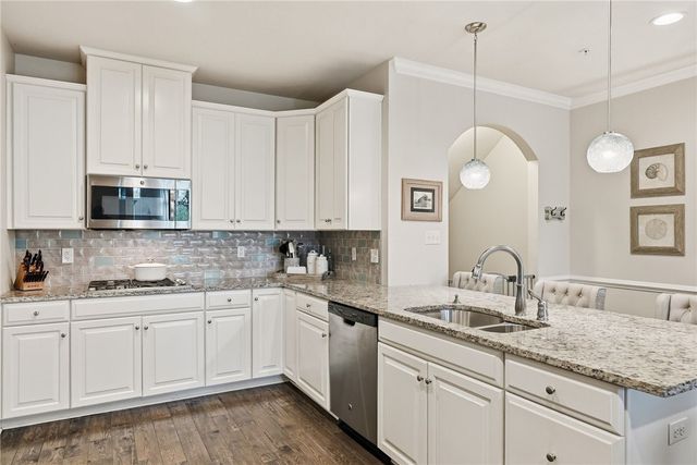 441 Fairmont Dr, Marshall, PA 15090