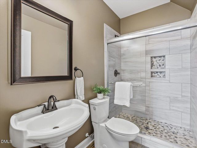 505 Canterwood Drive, Apex, NC 27539