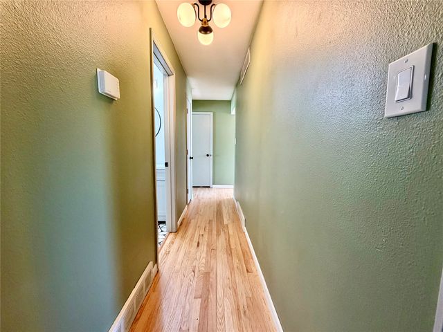 4824 Hillcrest Drive, Pleasant Hill, IA 50327