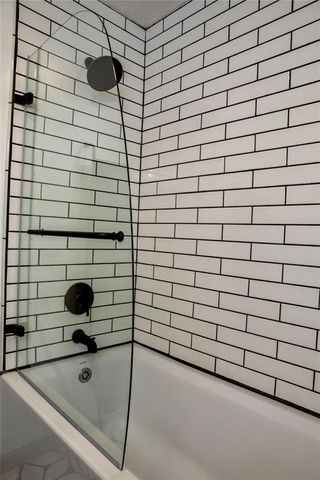 4824 Hillcrest Drive, Pleasant Hill, IA 50327