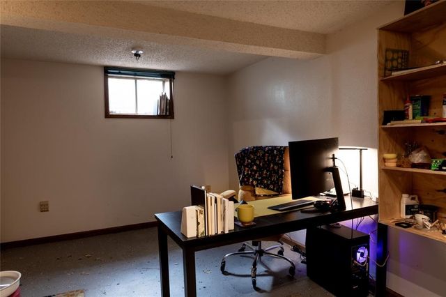 4824 Hillcrest Drive, Pleasant Hill, IA 50327