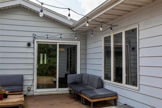 4824 Hillcrest Drive, Pleasant Hill, IA 50327