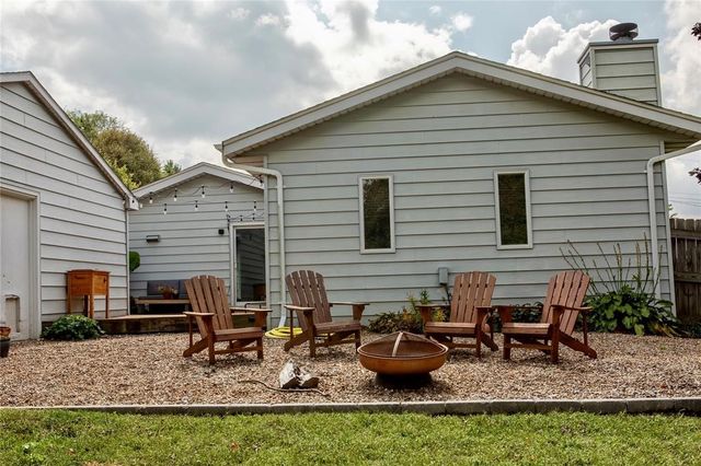 4824 Hillcrest Drive, Pleasant Hill, IA 50327