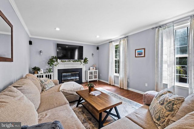 1704 CROWFOOT LN, Williamstown, NJ 08094
