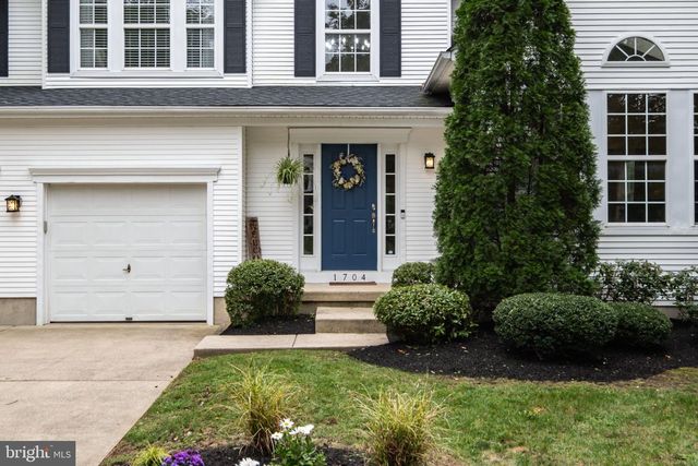 1704 CROWFOOT LN, Williamstown, NJ 08094