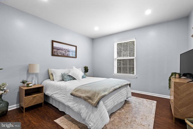1704 CROWFOOT LN, Williamstown, NJ 08094