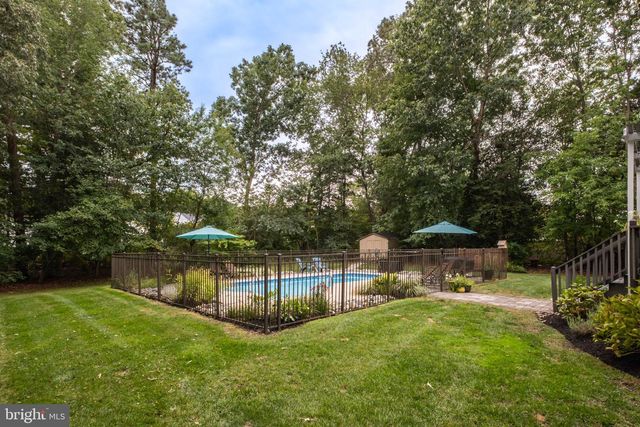 1704 CROWFOOT LN, Williamstown, NJ 08094