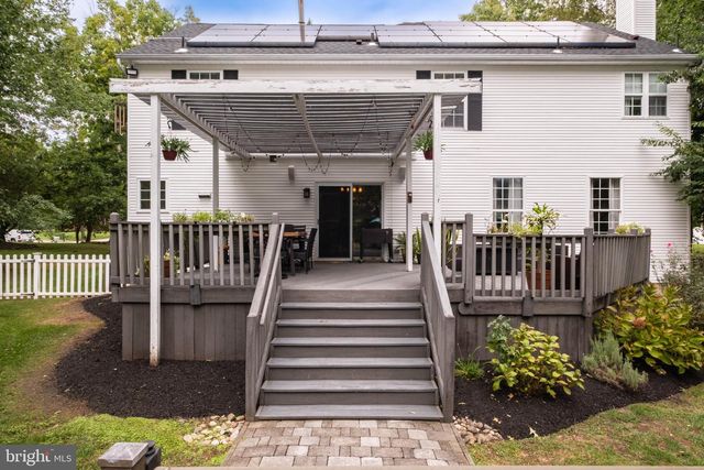 1704 CROWFOOT LN, Williamstown, NJ 08094