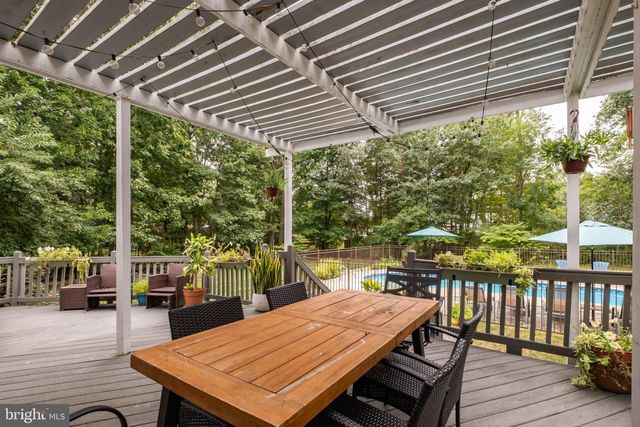 1704 CROWFOOT LN, Williamstown, NJ 08094