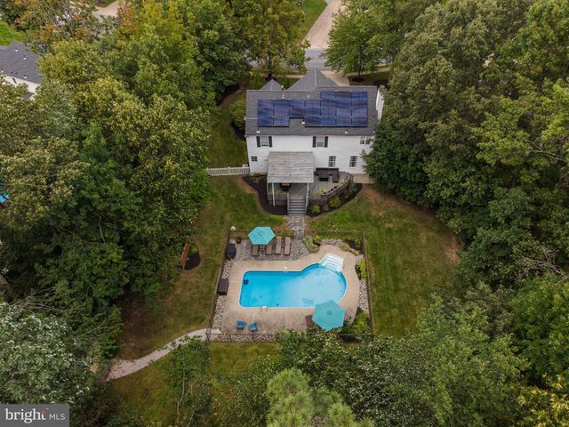 1704 CROWFOOT LN, Williamstown, NJ 08094
